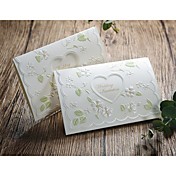 "La idea de la primavera" invitación de la boda en relieve con el recorte del corazón (juego de 50)