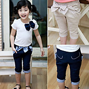 las chicas de moda los pantalones a mediados de longitud