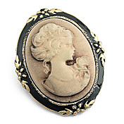 Vintage Queen's Silhouette Pattern Brooch