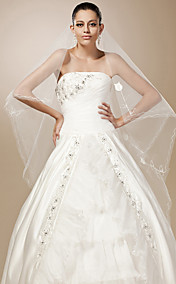 One-tier Tulle Cut Edge Waltz Wedding Veil With Flower Pattern