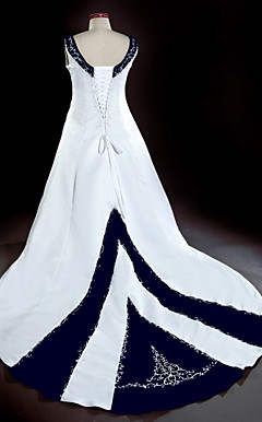LYNDSEY - Kleid für die Braut aus Satin (Übergrösse)