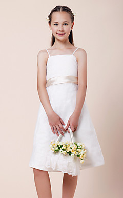 A-line Spaghetti Straps Knee-length Chiffon Junior Bridesmaid Dress