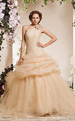 Ball Gown One Shoulder Chapel Train Organza Weeding Dress