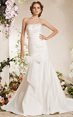 Trumpet/Mermaid Strapless Chapel Train Satin Weeding Dress