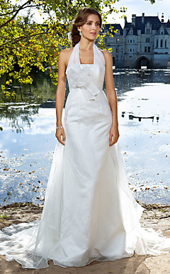 Sheath/Column Halter Court Train Organza Wedding Dress