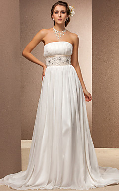 Sheath/Column Strapless Chiffon Court Train Wedding Dress