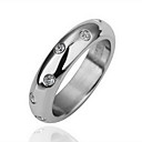 Gorgeous 18K Gold Crystal Point Fashion Ring