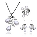 Cuprum élégante avec Zircon / Set Bijoux en perles des femmes y compris le collier, boucles d'oreilles, bague